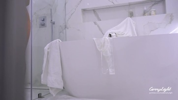 Röptében belecsüccsent a fogadott fia eres faszába a csábos anya miután meglátta Thumb